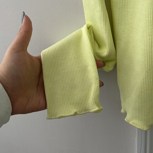 Bershka Yellow Long Sleeve Roundneck Top - Picture 4 of 6